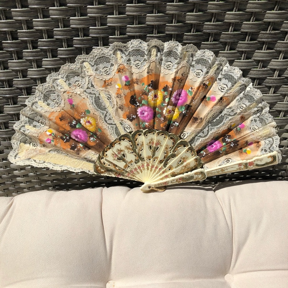 1950’s Spanish fan